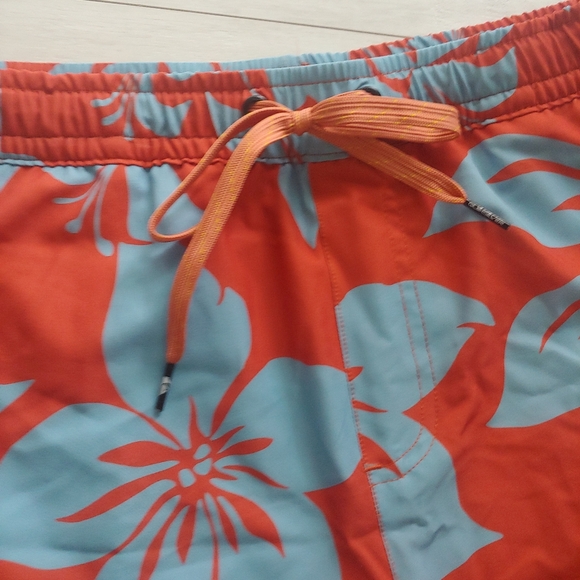 QUIKSILVER NEW Waterman Elastic lined Surf Shorts - Picture 5 of 16
